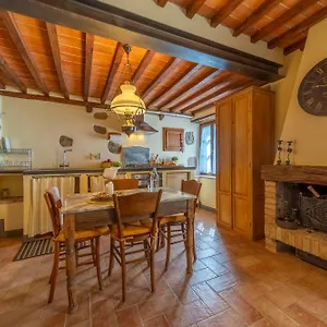 Romantica Casina Nel Borgo Vicino Siena Murlo