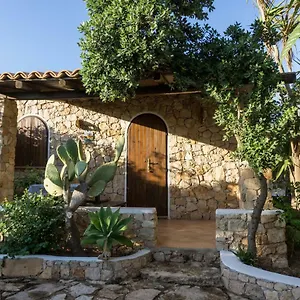 Aparthotel Dammusi Del Sole, LMP